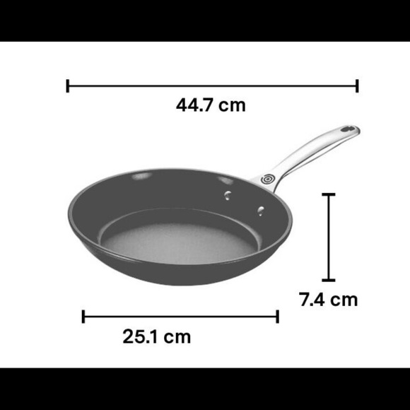 FREE SHIP - Le Creuset Toughened Nonstick Pro Fry Pan (24 cm) - Picture 2 of 7